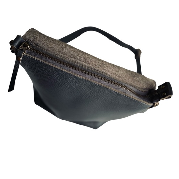 Eleven600 Genuine Leather Crossbody Handbag Zip Closure 9”H 9.8”W 3”D NWOT - Picture 7 of 15